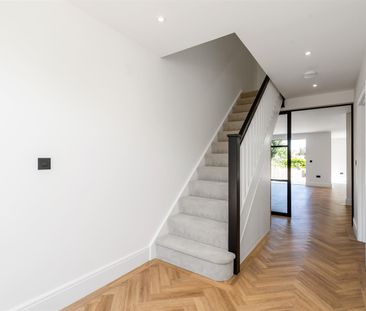 5 bed detached house to rent in Kingscote Road, Dorridge, B93 - Photo 1
