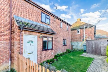 1 bedroom semi-detached house to rent - Photo 5