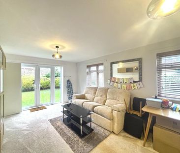 2 bedroom ground floor flat to rent - Photo 1