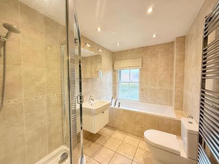 5 bedroom detached house to rent - Photo 5