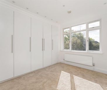 5 bedroom detached house to rent - Photo 5