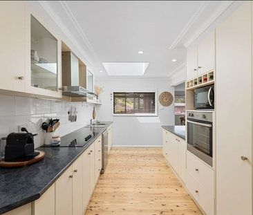 Three Bedroom Home With Self-contained Studio! - Photo 5