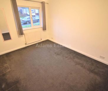 4 bedroom terraced house to rent - Photo 3