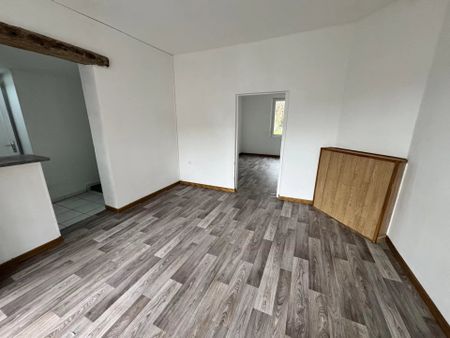 Location Maison 2 pièces 35 m2 à Ribemont - Photo 3