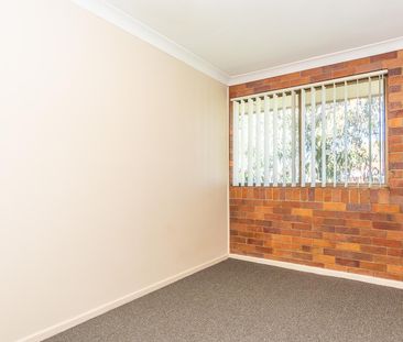 Coastal Convenience - Two-Storey Townhouse Close to the Water! - Photo 6
