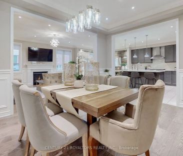 Detached Home For Lease | W9031533 - Photo 2