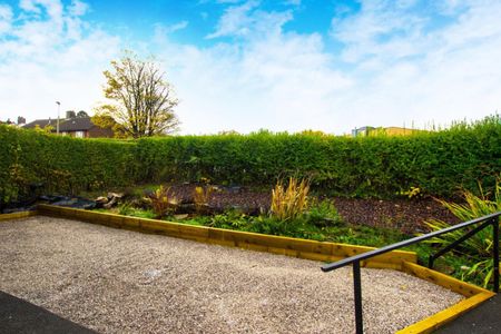 3 bedroom House To Let Total Size: 1023 SQ FT - Photo 3