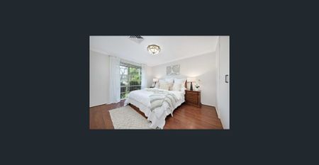 Bright, Spacious 5-Bedroom Home Baulkham Hills - Photo 4