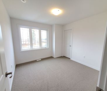 For Lease - 474 Blackburn Drive, Brantford, Ontario - Photo 6