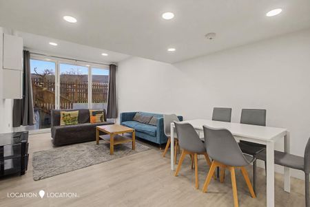 2 bedroom flat to rent - Photo 4