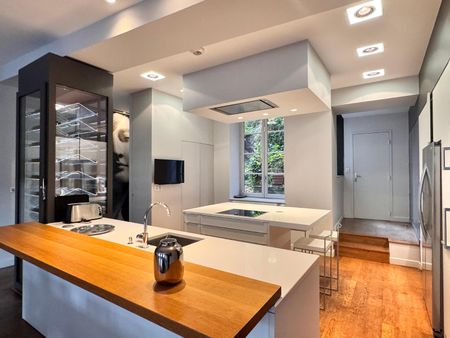 Location Appartement 6 pièces 178m² LYON 2ème - Photo 5