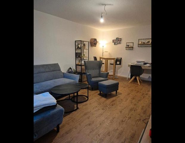 Schöne 2ZKB Wohnung 50qm mit Balkon - Photo 1