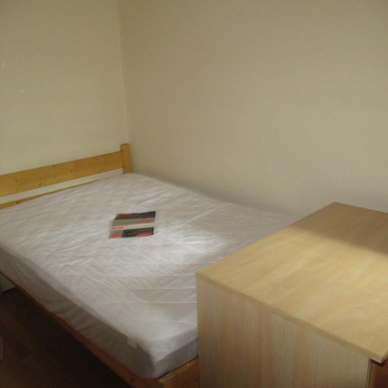 Unit 2, 88 Fitzroy Avenue, Belfast, BT7 1HX - Photo 1