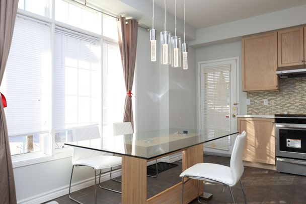 For Lease - 2 Catherina Street, Markham, Ontario - Photo 1