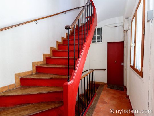 Logement à Paris, Location meublée - Photo 1