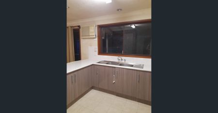 Helensvale house for rent - Photo 5