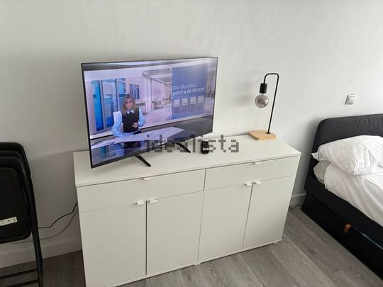 Alquiler de estudio en Avenida Federico García Lorca - Photo 1