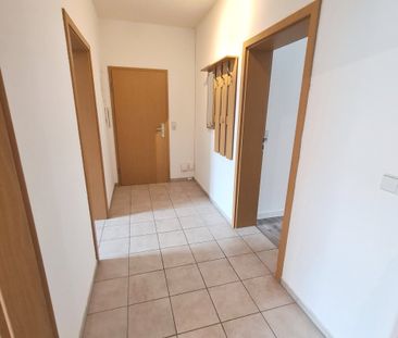 Freundliche 2-Zimmer-Wohnung mit Balkon und EBK in kernsaniertem Gr... - Photo 6