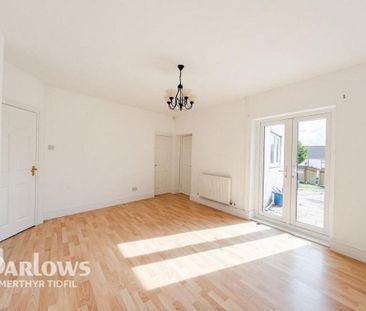 3 bedroom terraced house to rent - Photo 2