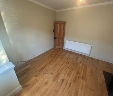 2 bedroom semi-detached house to rent - Photo 5