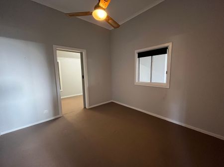 10 COLLINGS STREET, PORT AUGUSTA - Photo 3