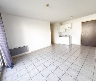 Location Appartement 2 pièces 32m² ONET LE CHATEAU 12850 - Photo 3