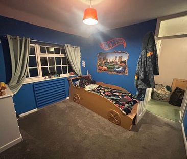 2 bedroom end of terrace house to rent - Photo 3