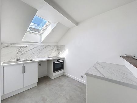Appartement à louer - REIMS- JEAN JAURES-PLACE BROUETTE - Photo 2