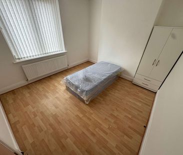 2 rooms still available! - Photo 1