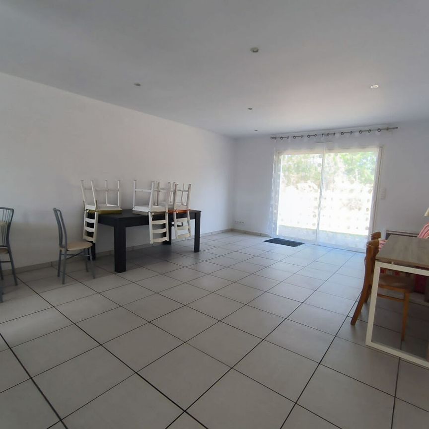 Location Maison 2 pièces 71m² - Photo 1