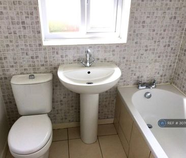 3 bedroom detached house to rent - Photo 6