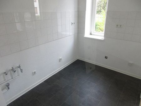 Alles was du benötigst: Balkon, Tageslichtbad und Gemütlichkeit in deinem neuen Zuhause! - Photo 5