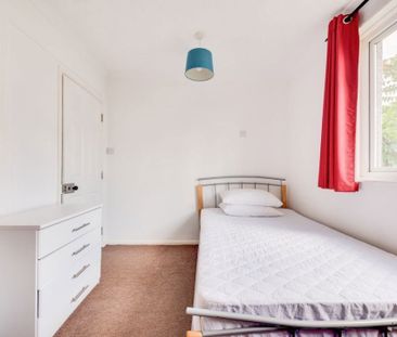 £71 p/w (£308 pcm) - Photo 6