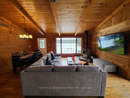 For Lease - 1095 Conservation Road, Gravenhurst, Ontario - Photo 3