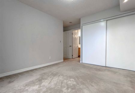 For Lease - 3888 Duke Of York Boulevard Unit# 2326, Mississauga, Ontario - Photo 3