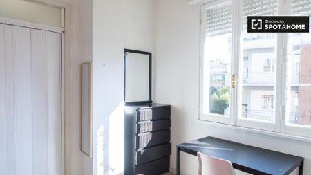 rome, Lazio 00141 - Photo 3