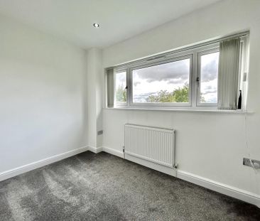 4 bedroom detached house to rent - Photo 2