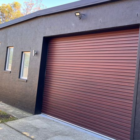 Tastefully Renovated Granny Flat Electricity & Water Included - Photo 4