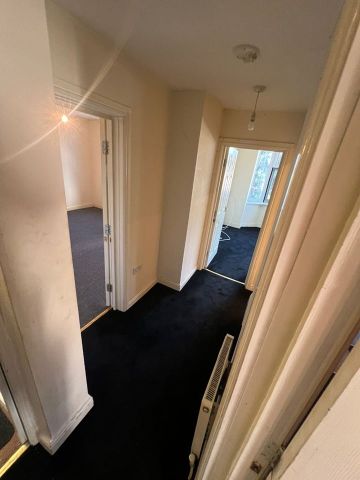 1 Bed Flat, School Lane, CH43 - Photo 3
