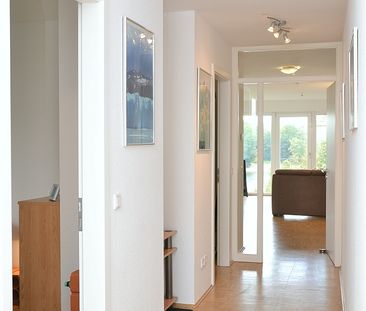 Traumhafter Blick - moderne Wohnung in direkter Rheinlage - Photo 6