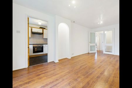2 Bed Flat, Cotton Avenue, W3 - Photo 2