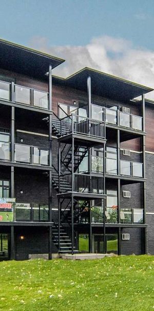 MAGNIFIQUE appartement style condo 4 1/2 sur le golf de VALLEYFIELD - Photo 1