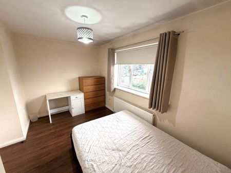 2 bedroom property to rent - Photo 4