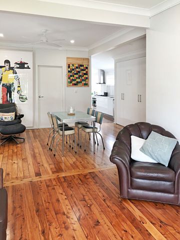 COMFORT, CONVENIENCE AND CHARM - Photo 5