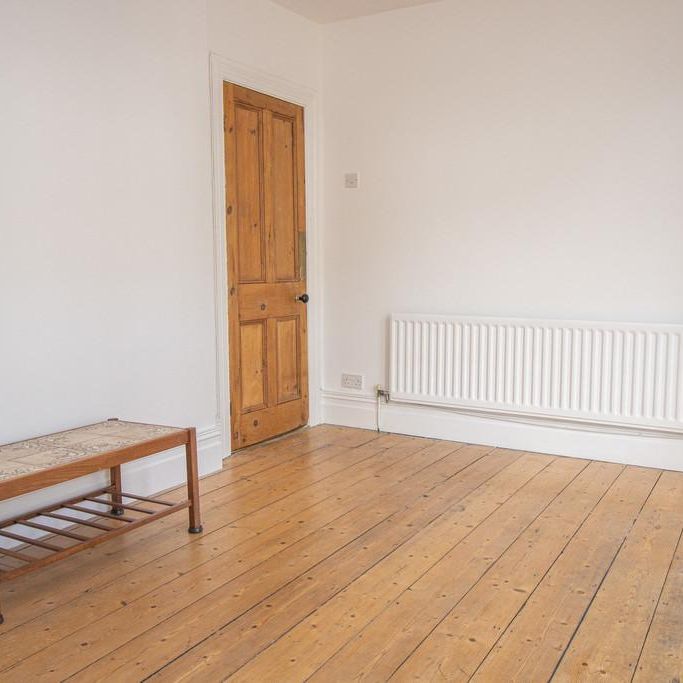 1 bedroom ground floor flat to rent - Photo 1