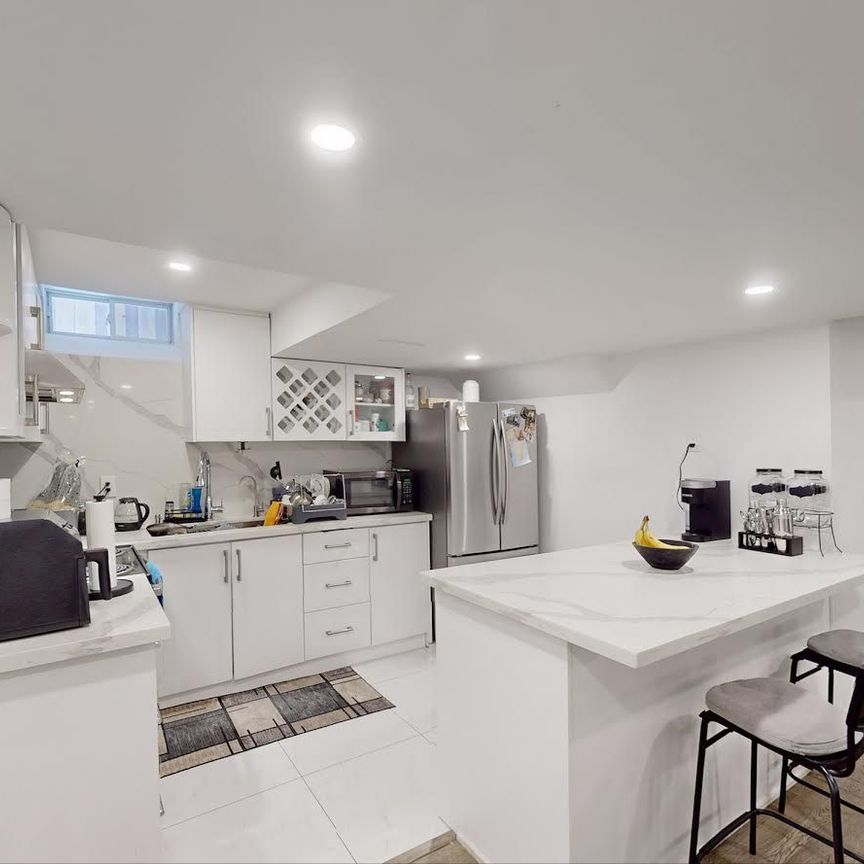 For Lease - 107 Bel Canto Crescent Unit# Basement, Richmond Hill, Ontario - Photo 1