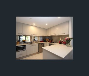 PLEASE DO NOT ATTEND THE PROPERTY. BOOK YOUR ONLINE VIDEO TOUR – SE... - Photo 1