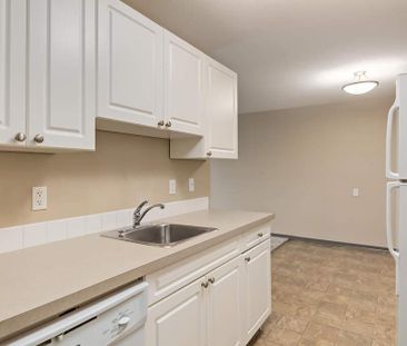 Premier Suite - 2 Bedroom - Photo 2