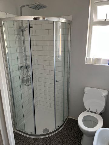 2 Bed Terraced House, Springfield Mount, LS18 - Photo 4