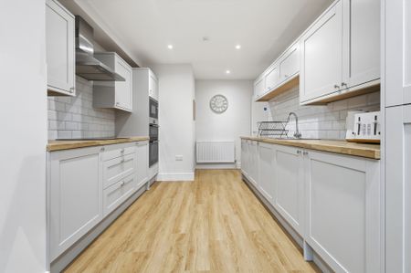 One-Bedroom House share - Photo 4